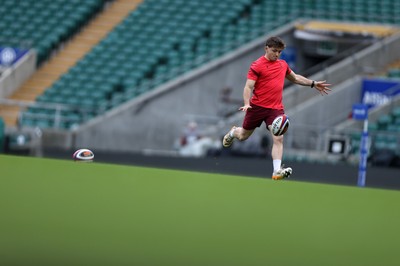 060226 - Wales Rugby kicking session at Twickenham ahead of their first Six Nations game against England - Dan Edwards during training
