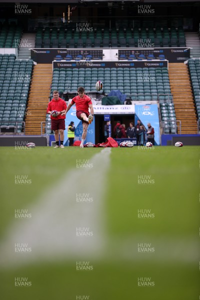 060226 - Wales Rugby kicking session at Twickenham ahead of their first Six Nations game against England - Dan Edwards during training