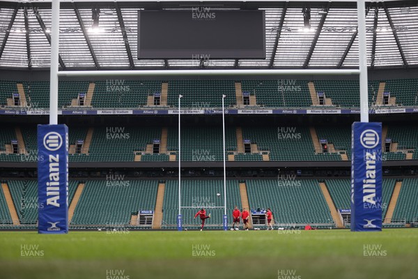 060226 - Wales Rugby kicking session at Twickenham ahead of their first Six Nations game against England - Ben Thomas during training