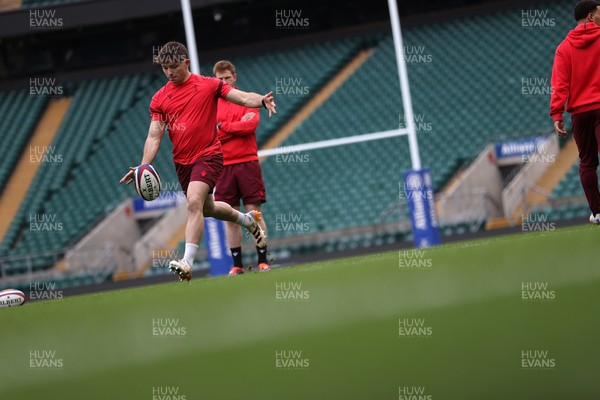 060226 - Wales Rugby kicking session at Twickenham ahead of their first Six Nations game against England - Dan Edwards during training