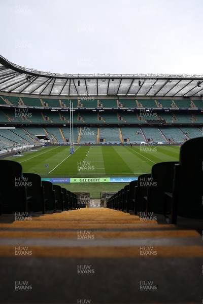 060226 - Wales Rugby kicking session at Twickenham ahead of their first Six Nations game against England - General View