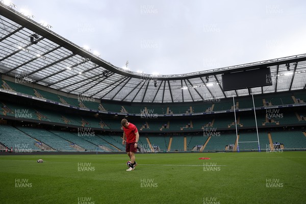 060226 - Wales Rugby kicking session at Twickenham ahead of their first Six Nations game against England - Sam Costelow during training