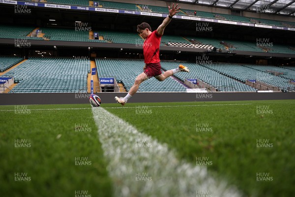 060226 - Wales Rugby kicking session at Twickenham ahead of their first Six Nations game against England - Dan Edwards during training