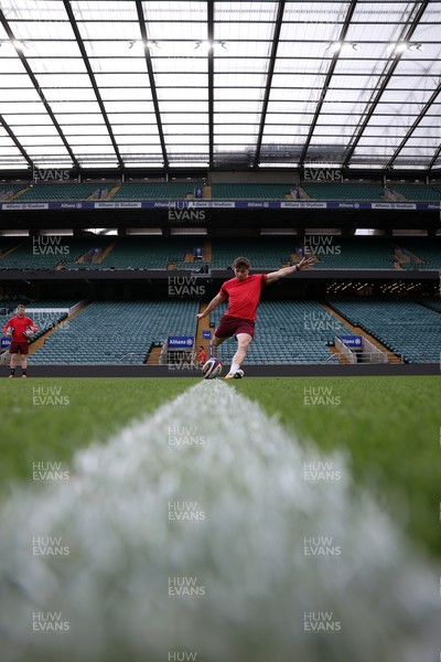 060226 - Wales Rugby kicking session at Twickenham ahead of their first Six Nations game against England - Dan Edwards during training