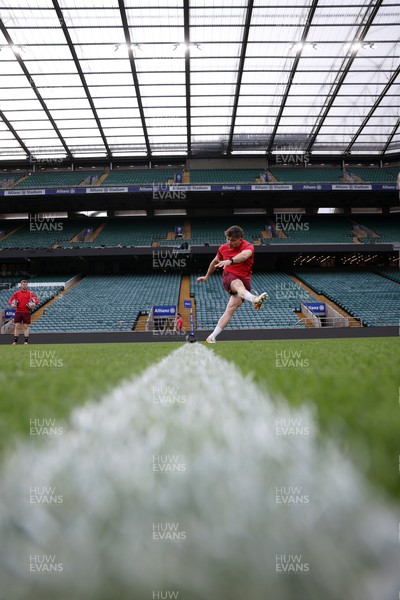 060226 - Wales Rugby kicking session at Twickenham ahead of their first Six Nations game against England - Dan Edwards during training