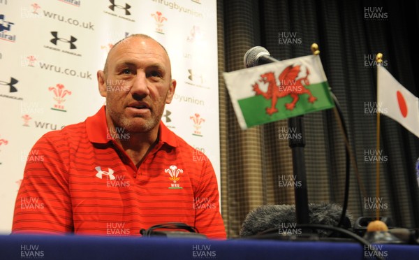 020613 - Wales Rugby Media Interviews -Robin McBryde talks to reporters