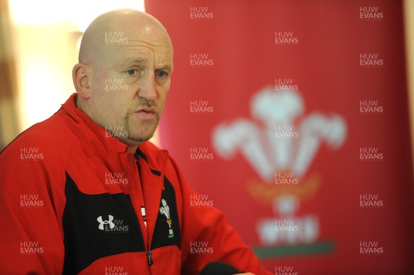 040213 - Wales Rugby Media Interviews -Wales defence coach Shaun Edwards talks to reporters