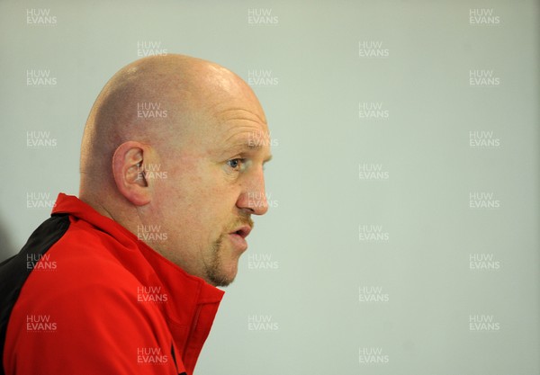 040213 - Wales Rugby Media Interviews -Wales defence coach Shaun Edwards talks to reporters