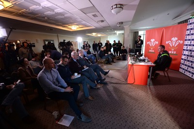 040215 - Wales Rugby Media Interviews -Rob Howley talks to media