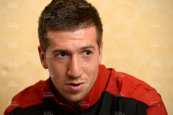 041015 - Wales Rugby Media Interviews -Justin Tipuric talks to media