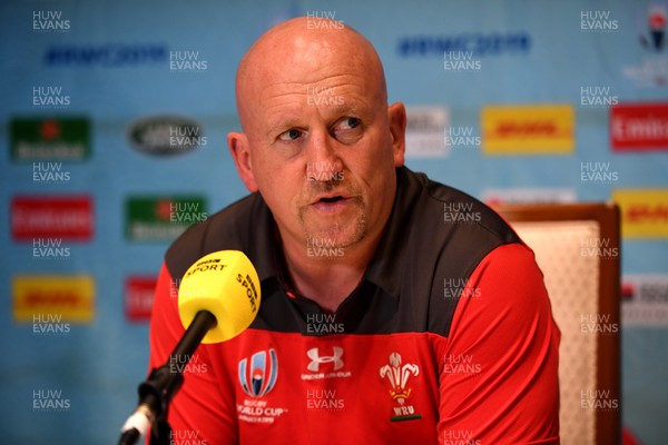 041019 - Wales Rugby Media Interviews - Shaun Edwards talks to media