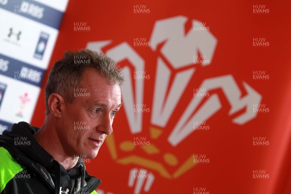 050315 - Wales Media Interviews - Rob Howley talks to the press