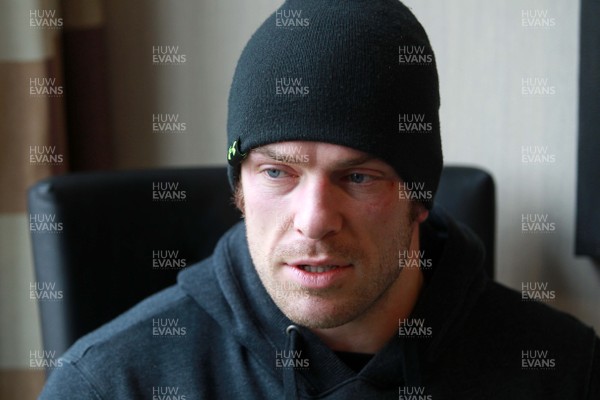 050315 - Wales Media Interviews - Alun Wyn Jones talks to the press