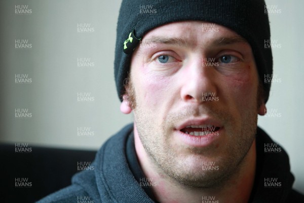 050315 - Wales Media Interviews - Alun Wyn Jones talks to the press