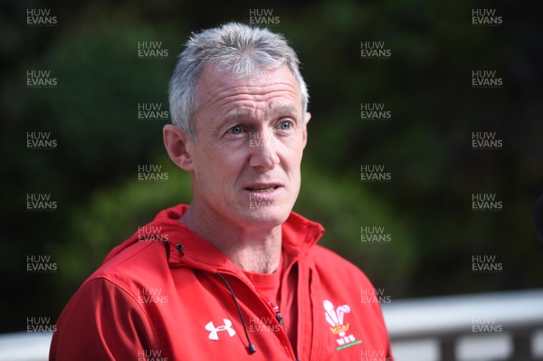 050618 - Wales Rugby Media Interviews - Rob Howley talks to media