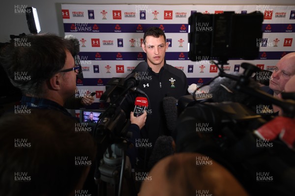 060218 - Wales Rugby Team Announcement - Aaron Shingler talks to media