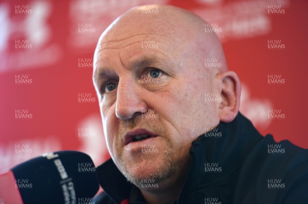 061118 - Wales Rugby Media Interviews - Shaun Edwards talks to media