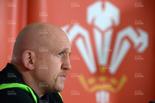 090315 - Wales Rugby Media Interviews -Shaun Edwards talks to media