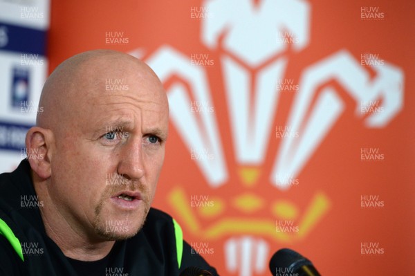 090315 - Wales Rugby Media Interviews -Shaun Edwards talks to media