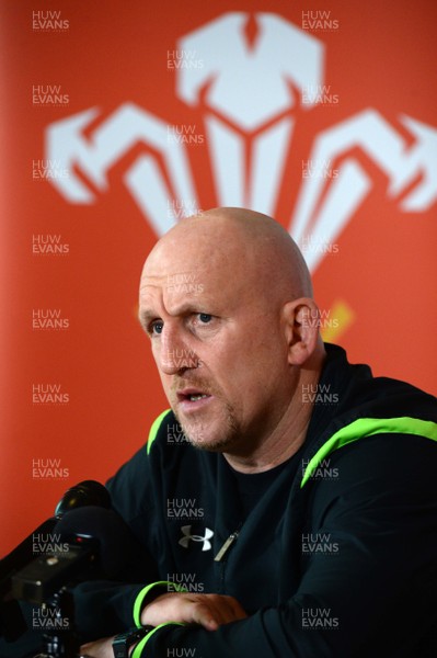 090315 - Wales Rugby Media Interviews -Shaun Edwards talks to media