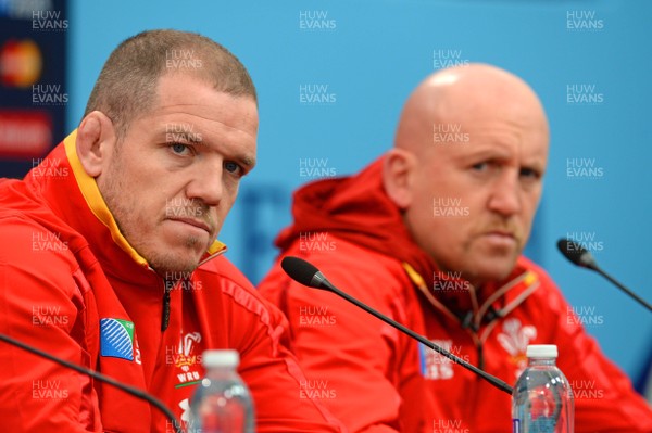 091015 - Wales Rugby Media Interviews -Paul James and Shun Edwards talk to media