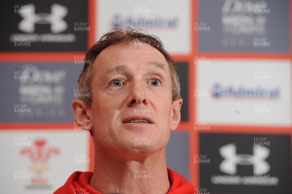 121113 - Wales Rugby Media Interviews -Rob Howley talks to rporters