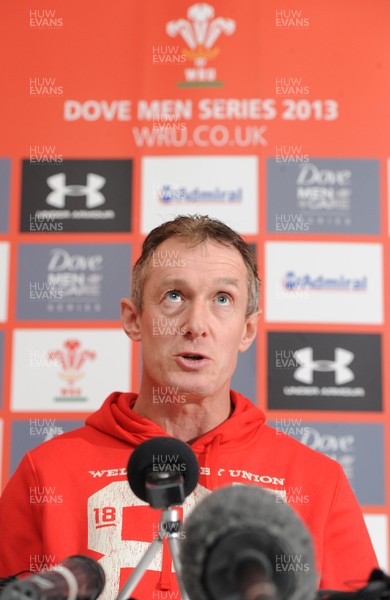 121113 - Wales Rugby Media Interviews -Rob Howley talks to rporters