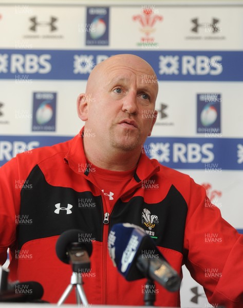 180213 - Wales Rugby Media Interviews -Shaun Edwards talks to reporters