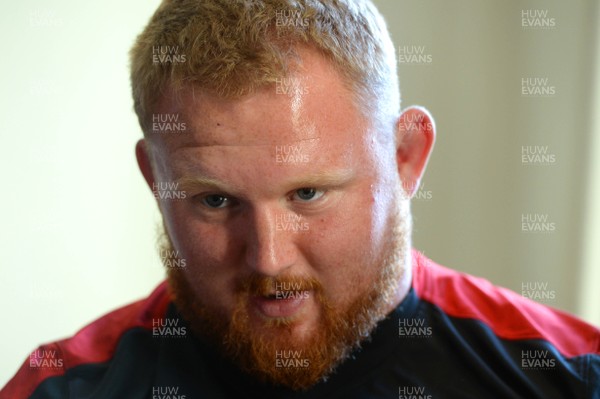 280915 - Wales Rugby Media Interviews -Samson Lee talks to media