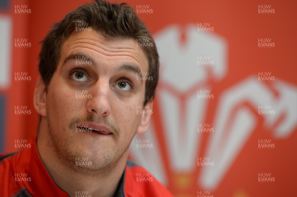 281113 - Wales Rugby Media Interviews -Sam Warburton talks to reporters