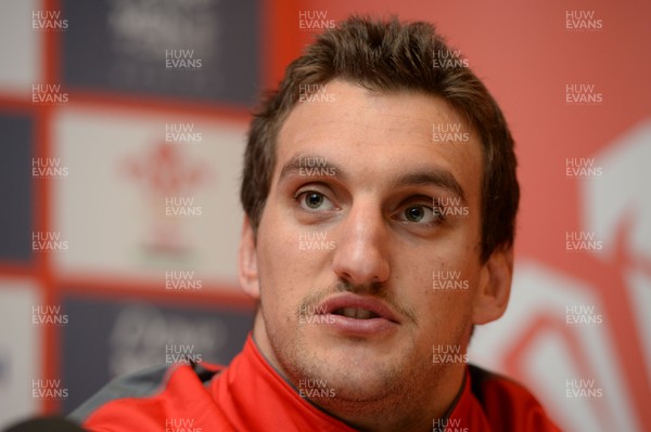 281113 - Wales Rugby Media Interviews -Sam Warburton talks to reporters