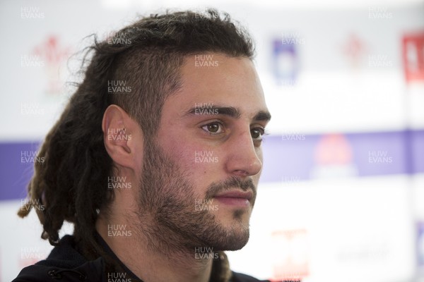 300118 - Wales Rugby Squad Announcement - Josh Navidi talks to the media