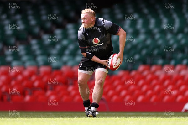 070823 - Wales Rugby Open Training to the public at the Principality Stadium - Keiron Assiratti during training