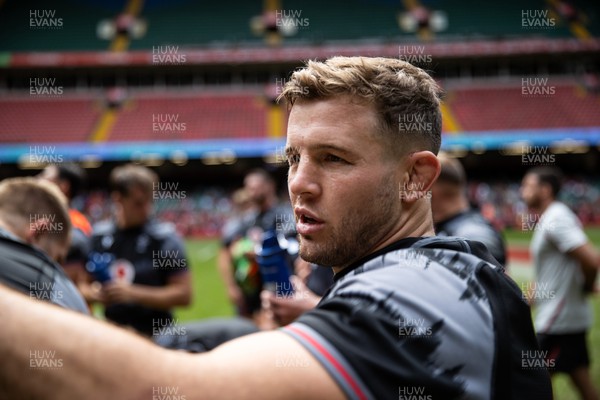 070823 - Wales Rugby Open Training to the public at the Principality Stadium - Elliot Dee during training