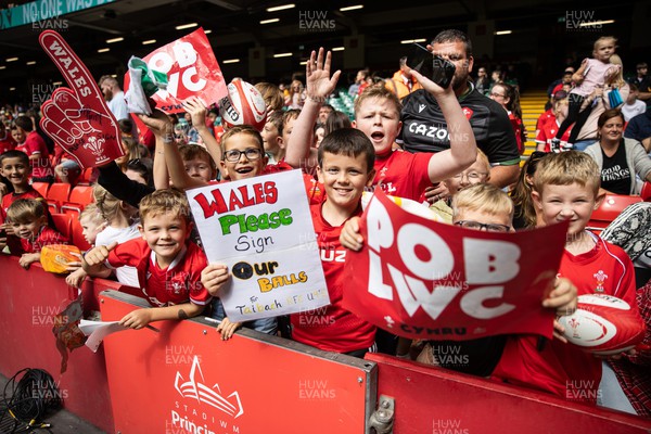 070823 - Wales Rugby Open Training to the public at the Principality Stadium - Fans watch the team train