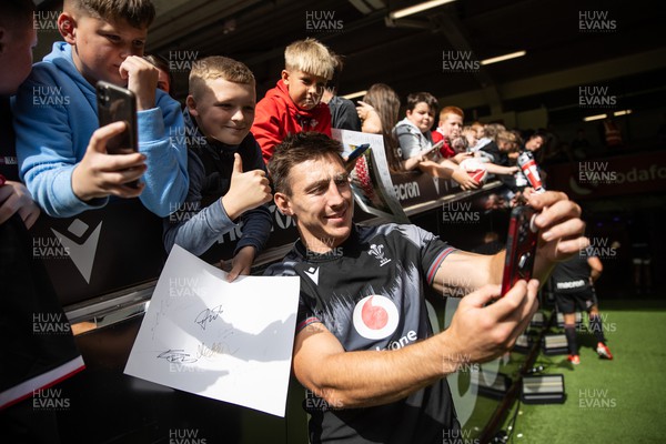 070823 - Wales Rugby Open Training to the public at the Principality Stadium - Josh Adams signs autographs 