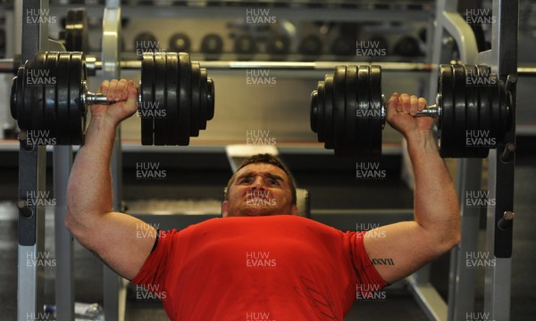 04.09.11 - Wales Rugby Training - Huw Bennett takes part in a gym session. 