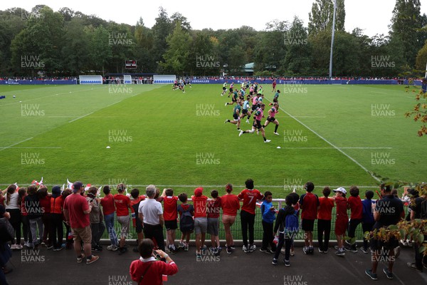 290923 - Wales Rugby hold an Open Training Session - Wales train in front of fans
