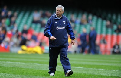 29.10.10 - Wales Rugby Training - Wales head coach Warren Gatland during training. 