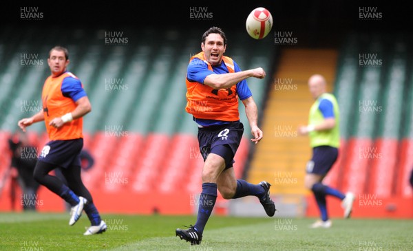 29.10.10 - Wales Rugby Training - Stephen Jones in action during training. 