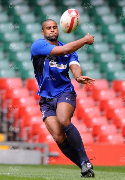 29.10.10 - Wales Rugby Training - Aled Brew in action during training. 
