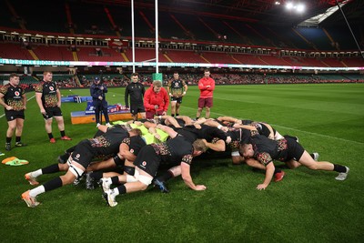 291025 - Wales Rugby Open Training - Scrum 