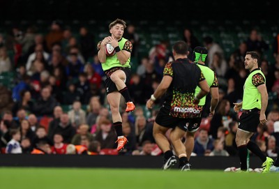 291025 - Wales Rugby Open Training - Dan Edwards during training