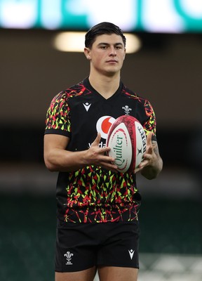 291025 - Wales Rugby Open Training - Louis Rees-Zammit during training