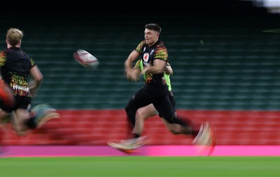 291025 - Wales Rugby Open Training - Reuben Morgan-Williams during training