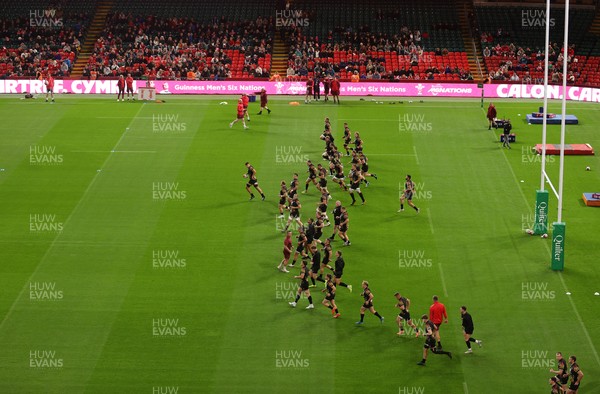 291025 - Wales Rugby Open Training - Fans watch on during training