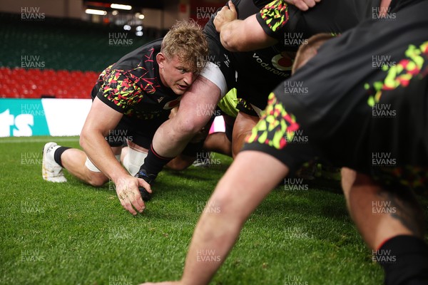 291025 - Wales Rugby Open Training - Jac Morgan during training