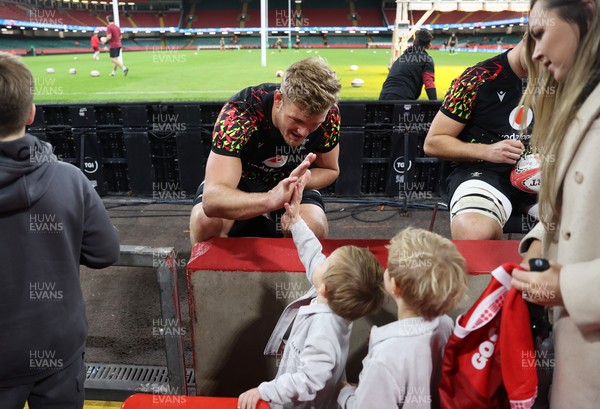 291025 - Wales Rugby Open Training - Taine Plumtree during fan signing