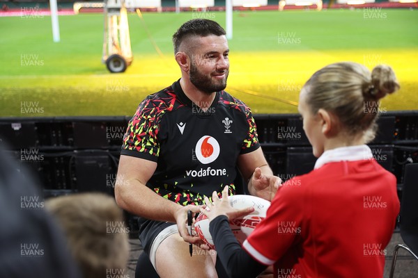 291025 - Wales Rugby Open Training - Gareth Thomas during fan signing