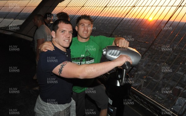 24.05.09 - Wales Rugby - Paul James and Richard Hibbard during a visit to the CN Tower in Toronto, Canada. 